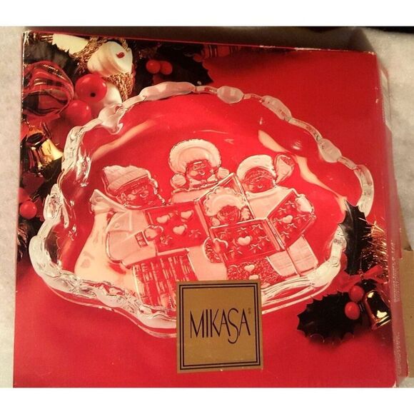 Mikasa Candy Sweet Dish Carolers SA 987 210 Holiday Christmas Festive Plate New - Picture 2 of 4